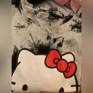 Made big hello kitty t